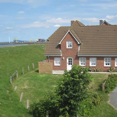 Direkt Am Deich - Ferienwohnung Amrum Im Gaestehaus Am Badedeich Dagebuell Exterior photo