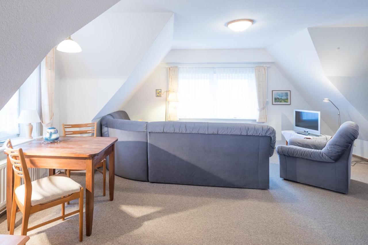 Direkt Am Deich - Amrum Im Gaestehaus Am Badedeich Apartment