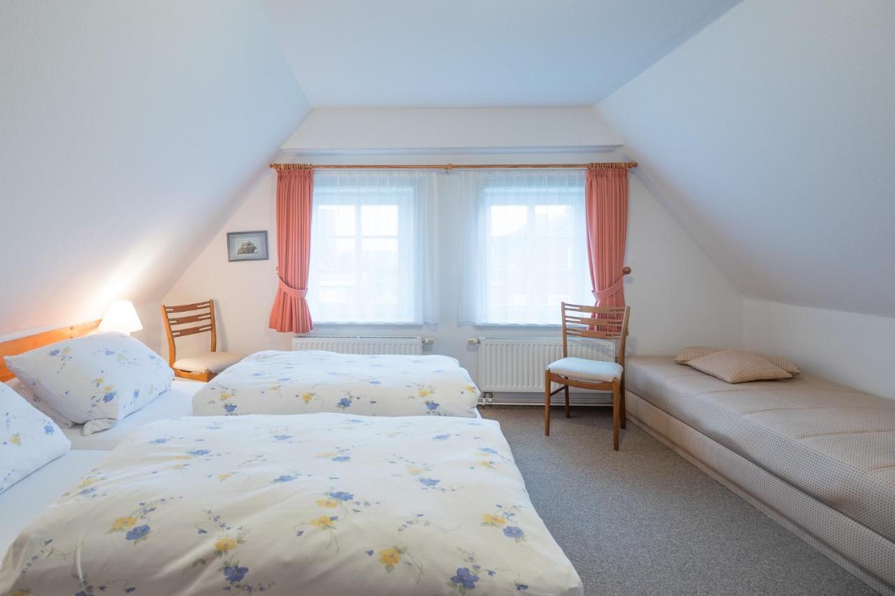 Apartment Direkt Am Deich - Amrum Im Gaestehaus Am Badedeich