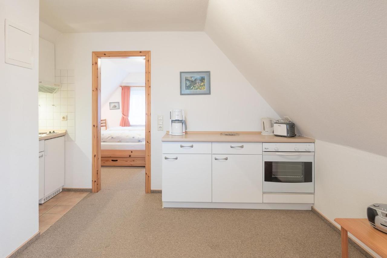 Direkt Am Deich - Amrum Im Gaestehaus Am Badedeich Apartment Dagebuell